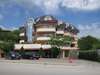 hotel_img